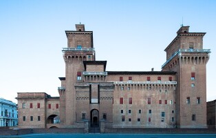 1080px-il_castello_estense_di_ferrara