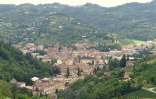 960px-canelli-panorama
