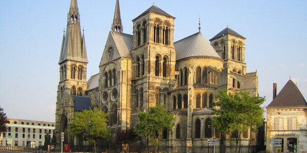 notredamedevaux-chevet
