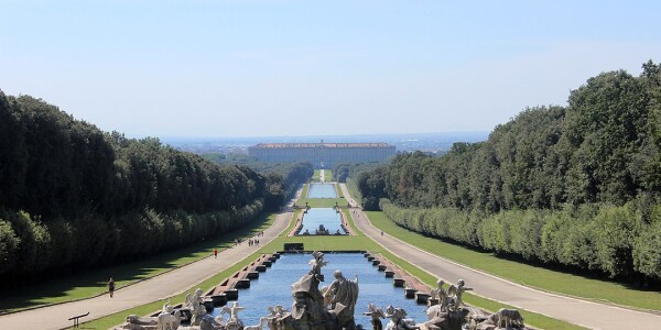 1080px-caserta_jardin_44