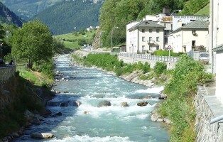 994px-poschiavino_poschiavo