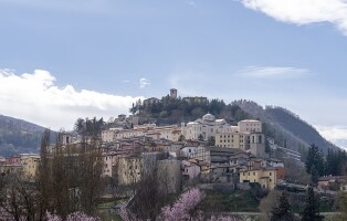 960px-cascia_001