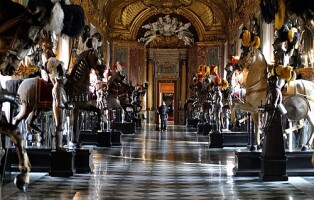 500px-galleria_beaumont-armeria_reale_torino_vista_da_sud